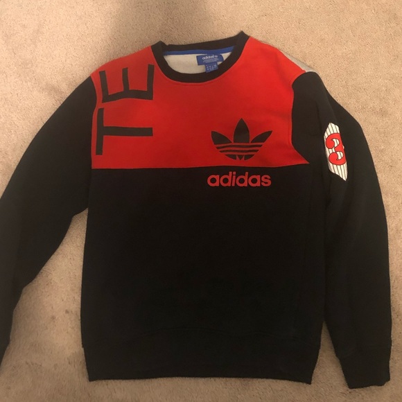 Adidas pull over sweatshirt - Picture 2 of 3